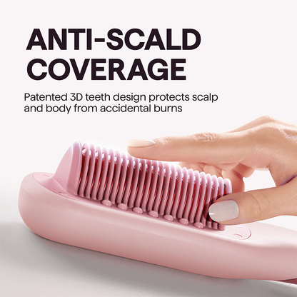 Close-up of a hand holding the Pink Steamline Pro thermal brush, featuring a text overlay highlighting its anti-scald protection and 3D teeth design for safe, root-to-tip styling on a light purple background.